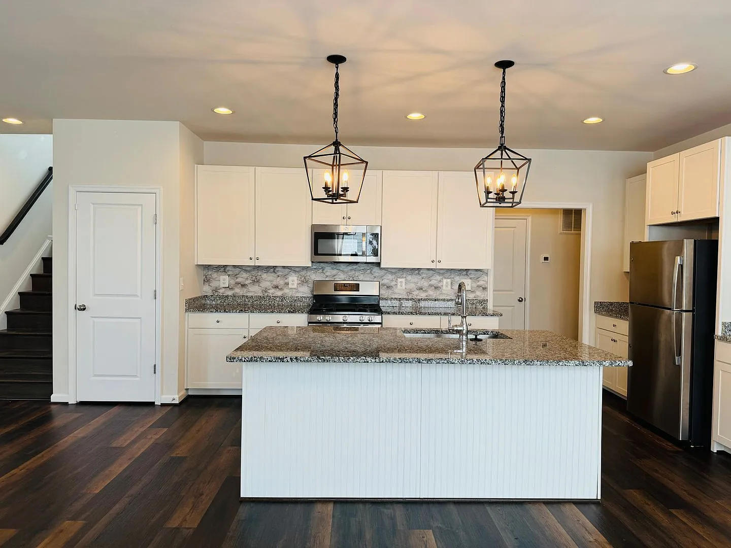 Embrey Mill - Almost New - Beautiful 4 Bedroom Home — Photo 4