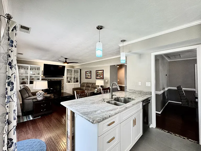 2337 Esplanade Dr — Photo 12