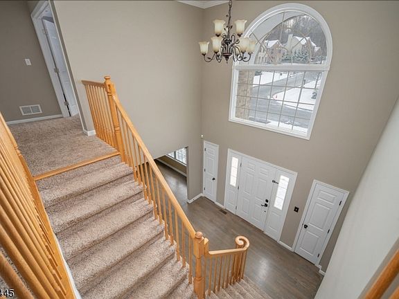 3rd image of 16 McKelvie St