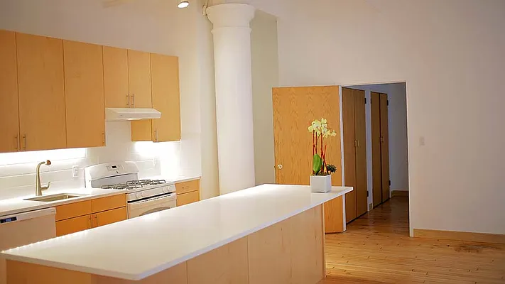 Rented by Marilyn Ontell, LREB | media 9