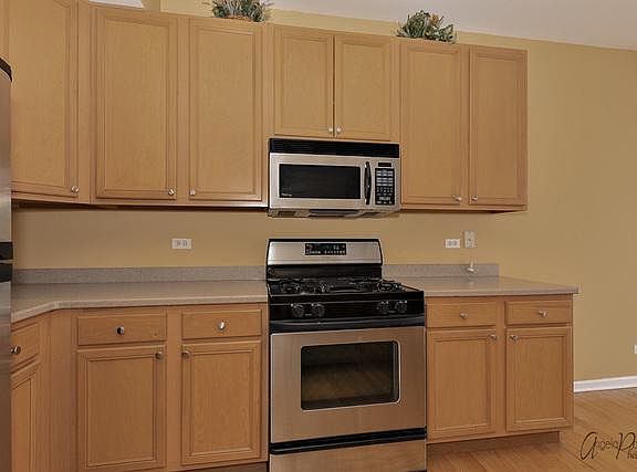 5th image of 419 N Carlisle Ct