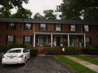 940 Guyasuta Ln, Pittsburgh, PA 15215