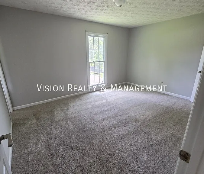 985 S Lassetter Cir — Photo 25