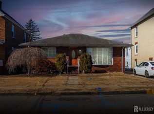 45 Ryan St, Fords, NJ 08863