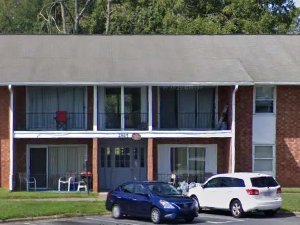 2815 N Ohenry Blvd APT A, Greensboro, NC 27405