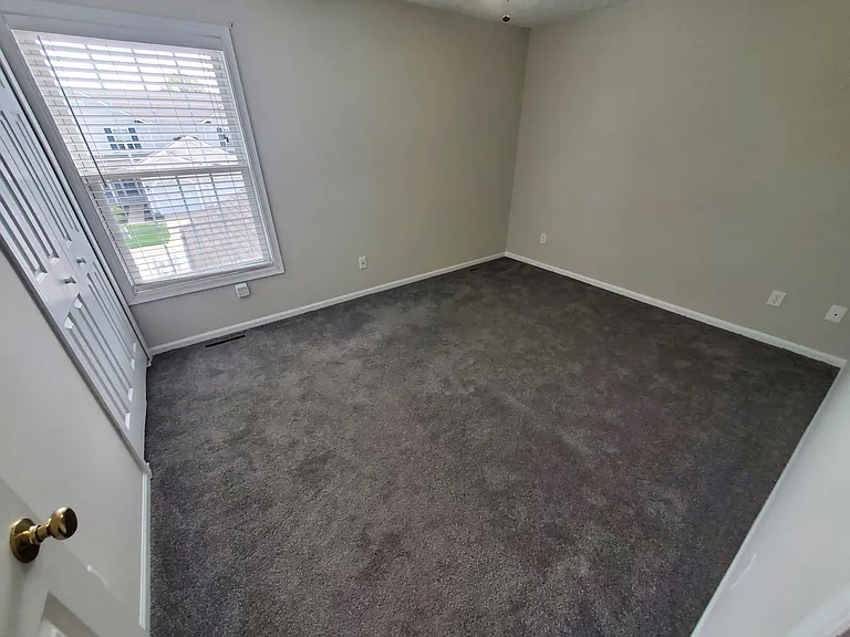 372 Angela Ln — Photo 16