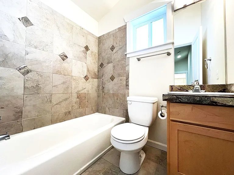 4507 Evanston Ave N #B — Photo 14