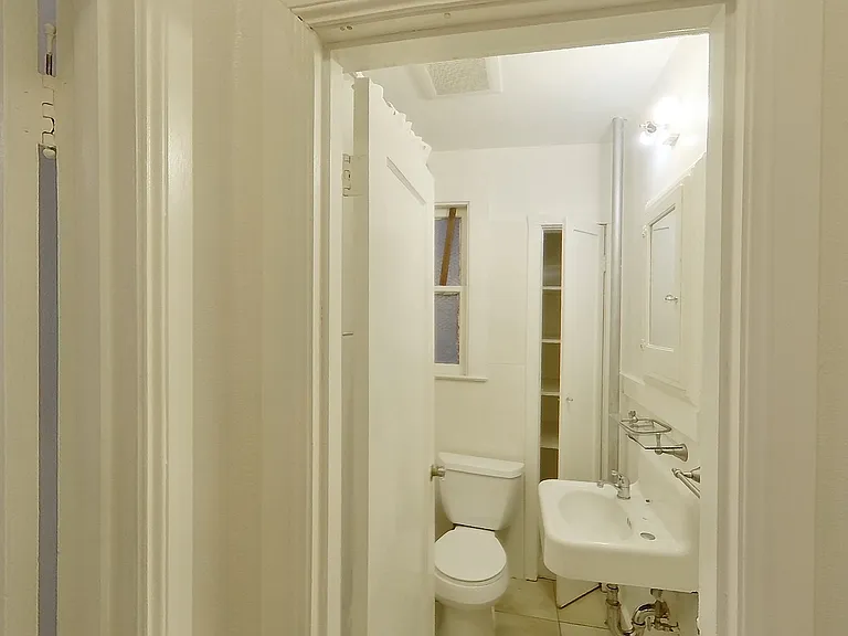 2644 Dwight Way — Photo 12