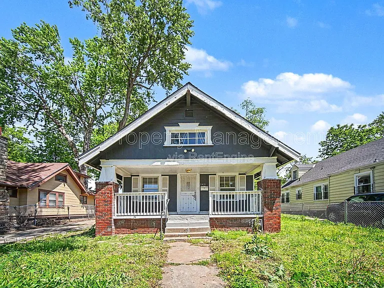 6431 S Benton Ave — Photo 1