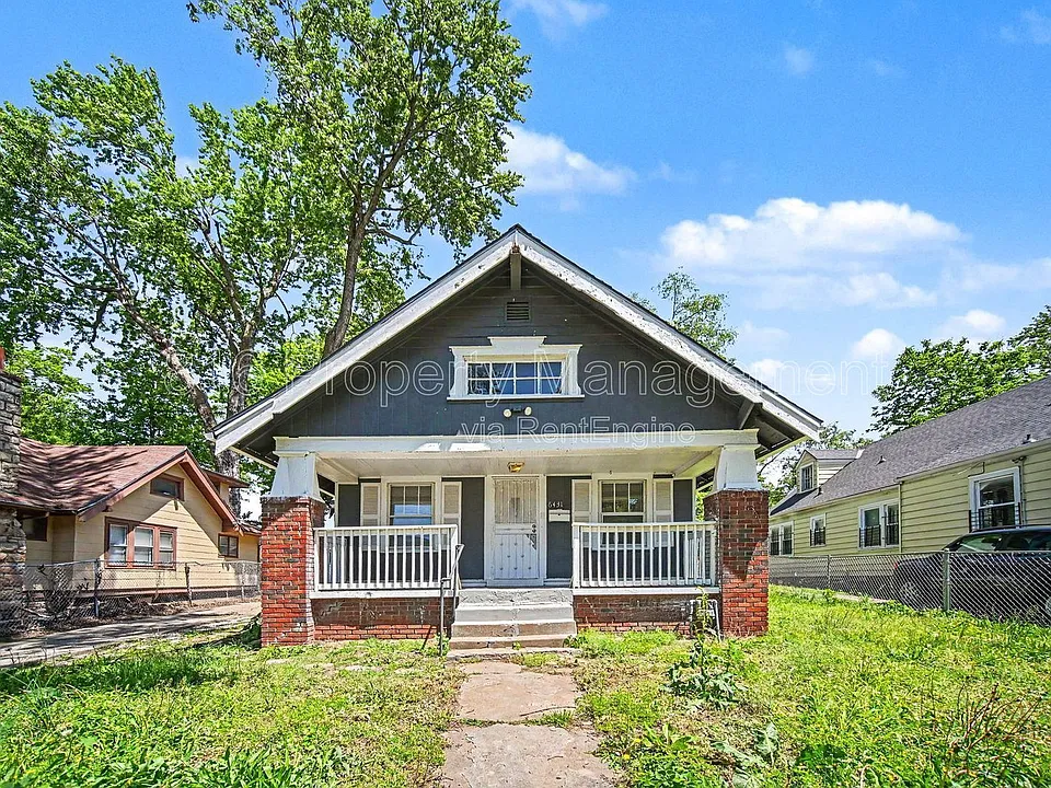 6431 S Benton Ave