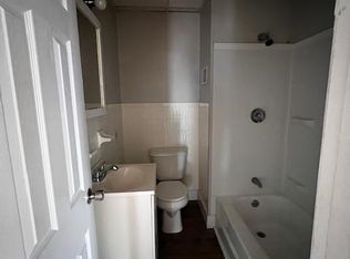 130 Lowell St #1W, Fall River, MA 02721