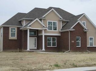 8613 Snapdragon Ln, Monclova, OH 43542