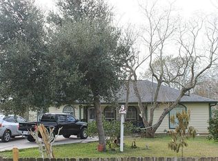 815 One Oak Chase Rd, Rosharon, TX 77583