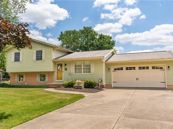 1750 N Orchard Rd NE, Bolivar, OH 44612