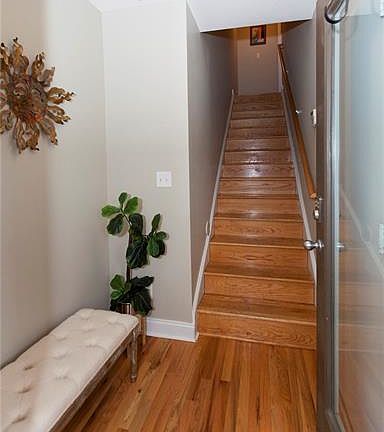 3rd image of 611 Jacobs Ln #33