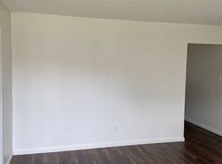 2400 Ashe Rd APT D, Bakersfield, CA 93309