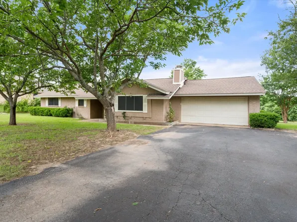 541 Apple Ln, Midlothian, TX 76065