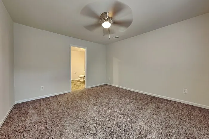 302 Crooked Pine Ct — Photo 8