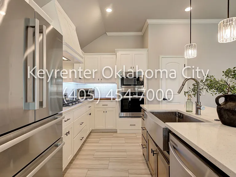 4200 NW 156th Ter — Photo 14
