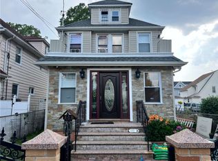 10910 215th St, Queens Village, NY 11429