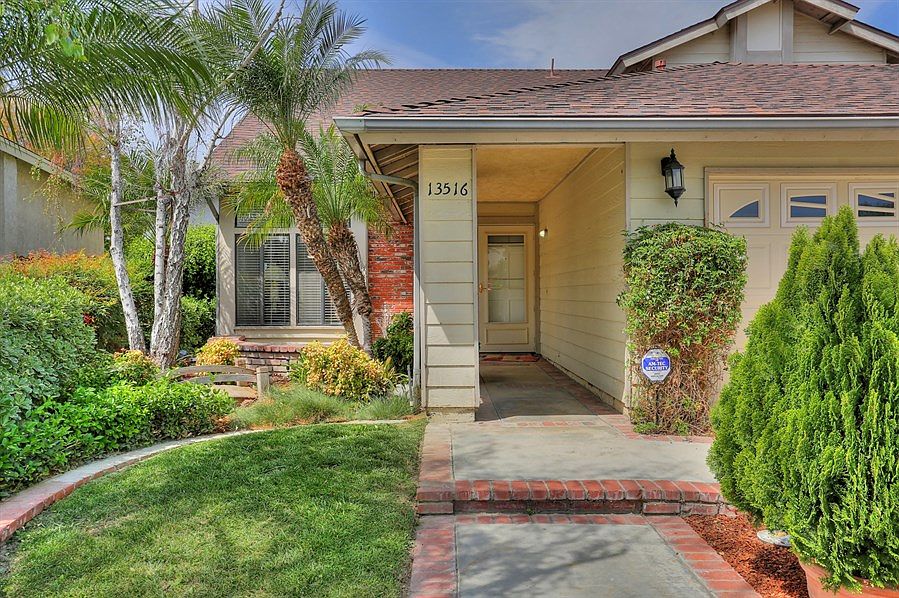 1st image of 13561 Fairbanks Pl