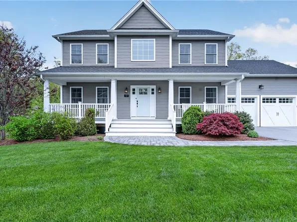 12 Vincent Way, Cumberland, RI 02864
