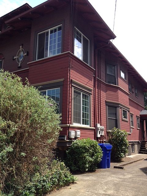 1st image of 1522-1524 SE Belmont St