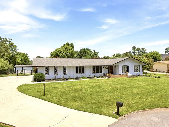 5th image of 6105 Top O Knox Dr