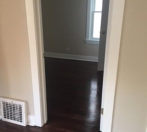 4th image of 2635 N 76th Ave