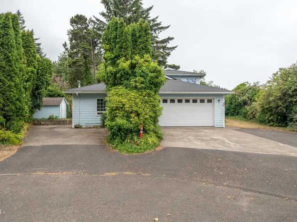 26 Jewel Ct #A & B, Depoe Bay, OR 97341