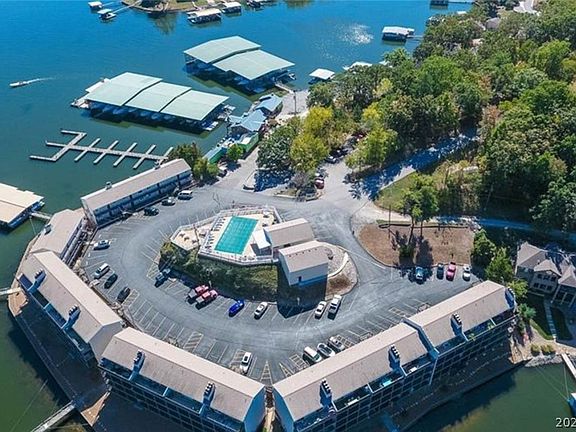 2nd image of 5499 Three Seasons Rd #E-5