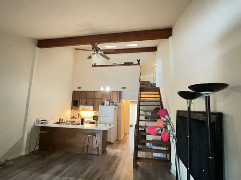 1235 Chee Ln — Photo 2