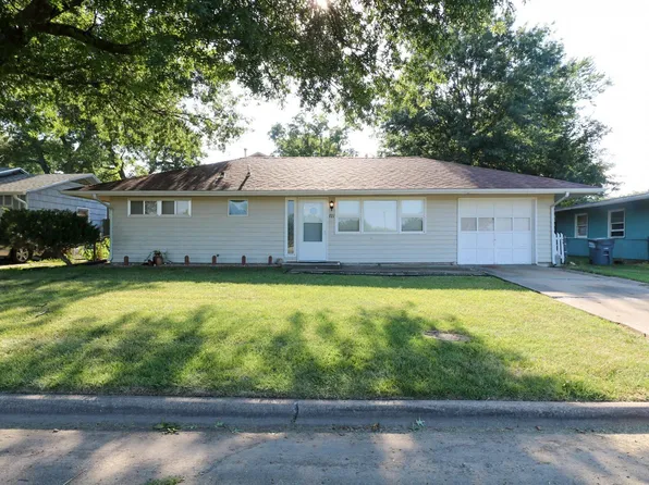 721 Whittier St, Emporia, KS 66801