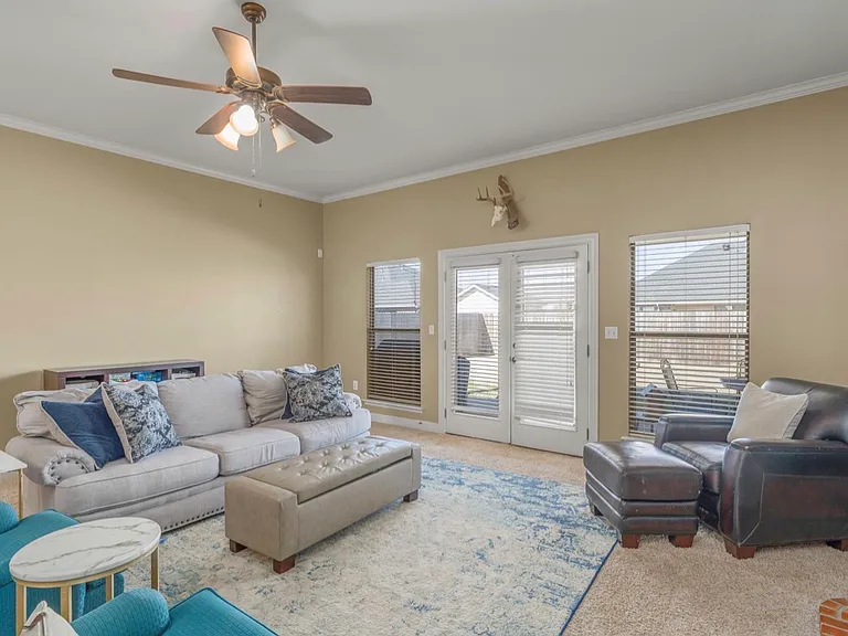 2213 Shumark Trl — Photo 11