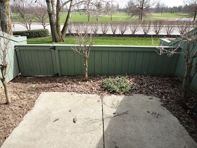 2nd image of 1809 Sawgrass Dr
