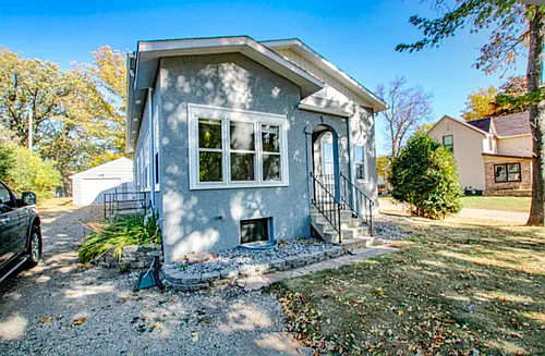 707 6th Ave E #B Photo 1 707 6th Ave E #B Photo 1