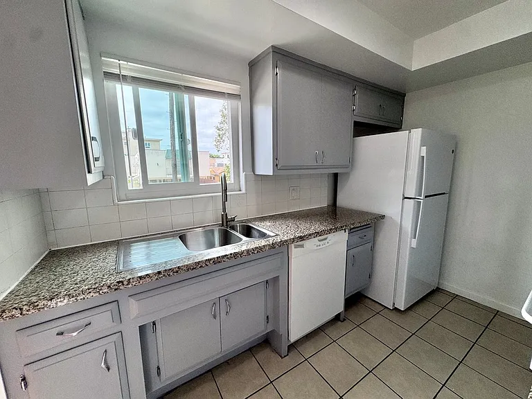 8555 Saturn St — Photo 6
