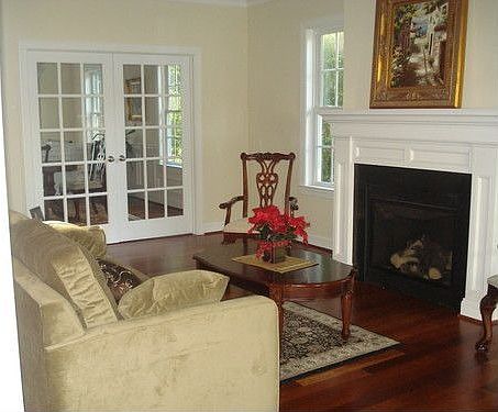 5th image of 6705 Hallwood Ave