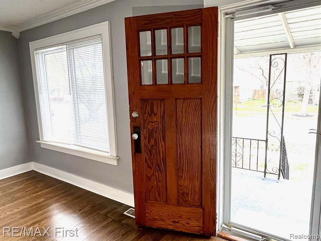 1595 Albany St, Ferndale, MI 48220 MLS 20230045822 Zillow