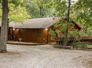 1190 180p Rd, Clinton, MO 64735