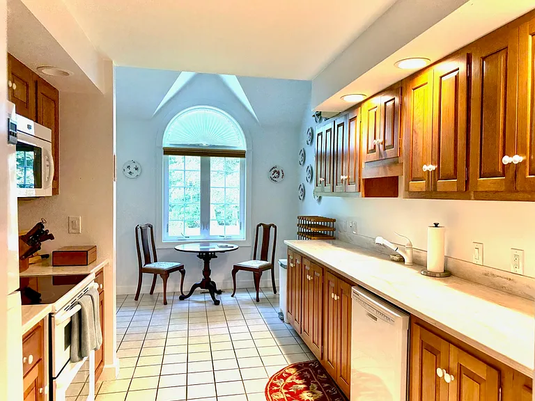 67 Peninsula Dr — Photo 14