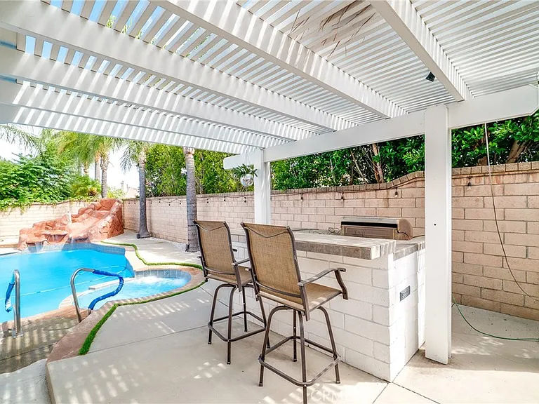 12241 Queensbury Dr — Photo 25