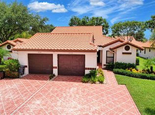 6102 Sunny Pointe Cir, Delray Beach, FL 33484