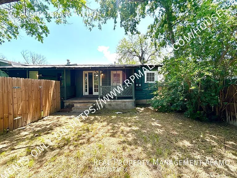2431 Cincinnati Ave — Photo 10