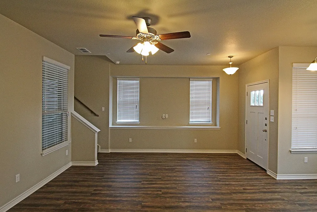 619 Westfield Boulevard - 619 — Photo 4