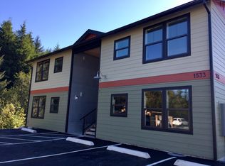 1533 SE Honeysuckle Loop UNIT D, Warrenton, OR 97146