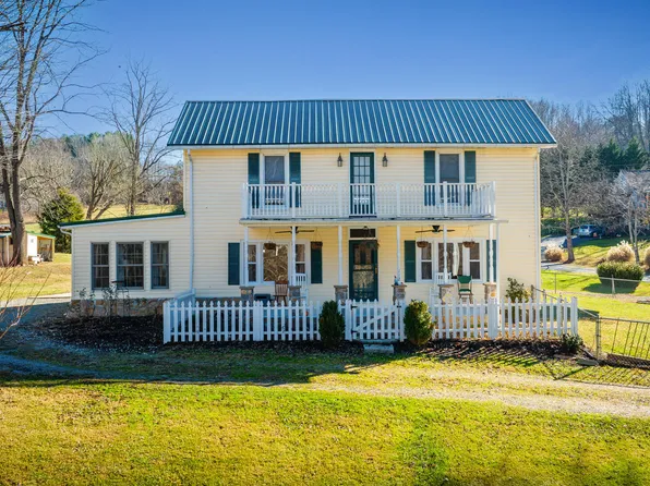 112 Hyder Mill Rd, Johnson City, TN 37601