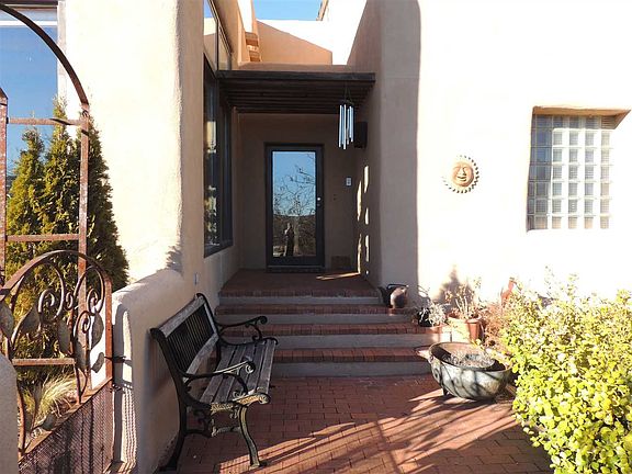3rd image of 11 Calle De Los Alamos