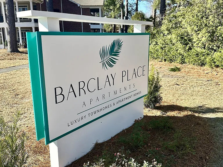 Barclay Place Apartments — Photo 46