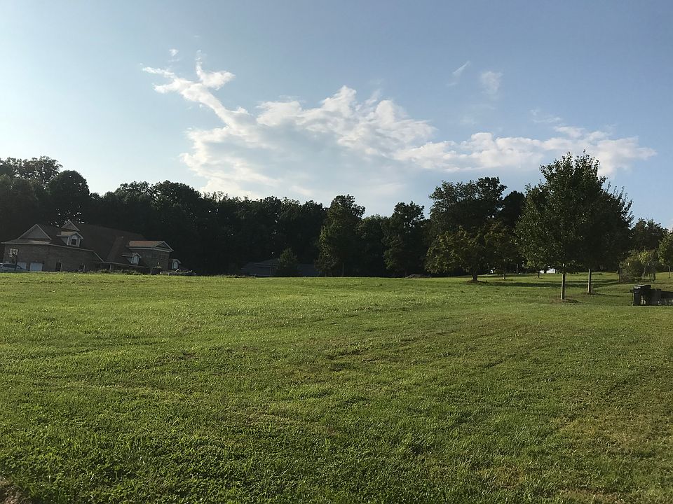 1st image of 25 Cottonwood Dr